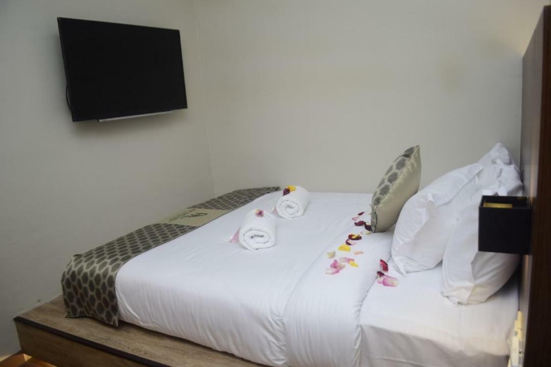 เรสต์ แอนด์ คอมฟอร์ต บูทิก โฮเต็ล  Hotel กัวลาตรังกานู ภายนอก รูปภาพ