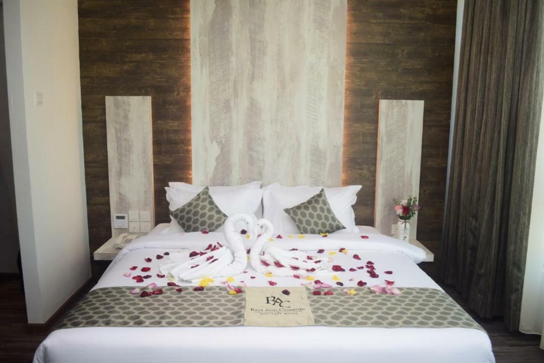 เรสต์ แอนด์ คอมฟอร์ต บูทิก โฮเต็ล  Hotel กัวลาตรังกานู ภายนอก รูปภาพ