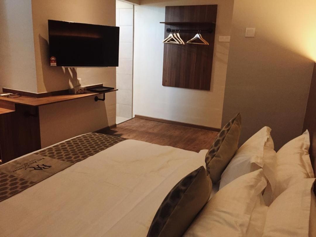 เรสต์ แอนด์ คอมฟอร์ต บูทิก โฮเต็ล  Hotel กัวลาตรังกานู ภายนอก รูปภาพ